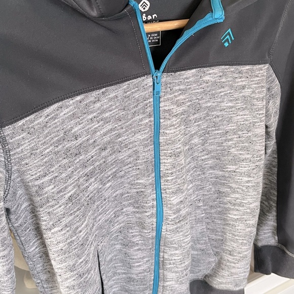 Urban Kids Grey size medium Hoodie - Picture 2 of 6